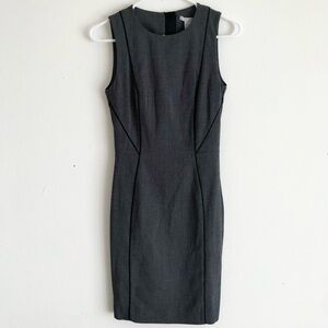 🎀 5/$25 NWT H&M charcoal gray and black piped sheath dress sz 4